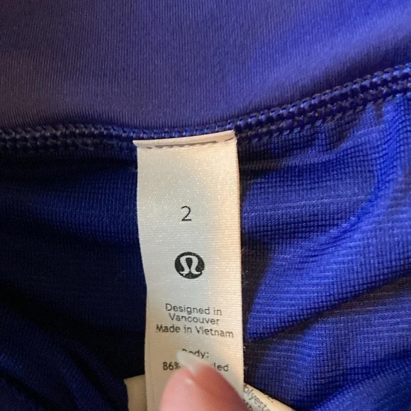 Bundle of two Lululemon speed up short size 2 - Picture 2 of 3